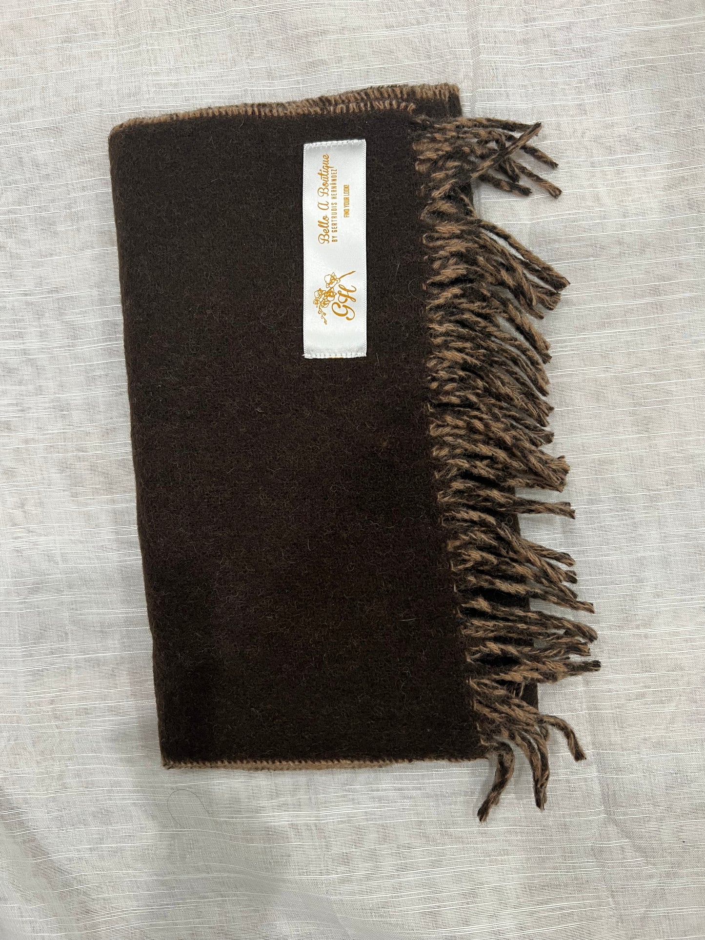 WARM SCARVES, BEAUTIFUL COLORS AND SOFTWOOL MATERIALS, GREAT FOR TRAVELING, WINTER, VACATIONS ETC.