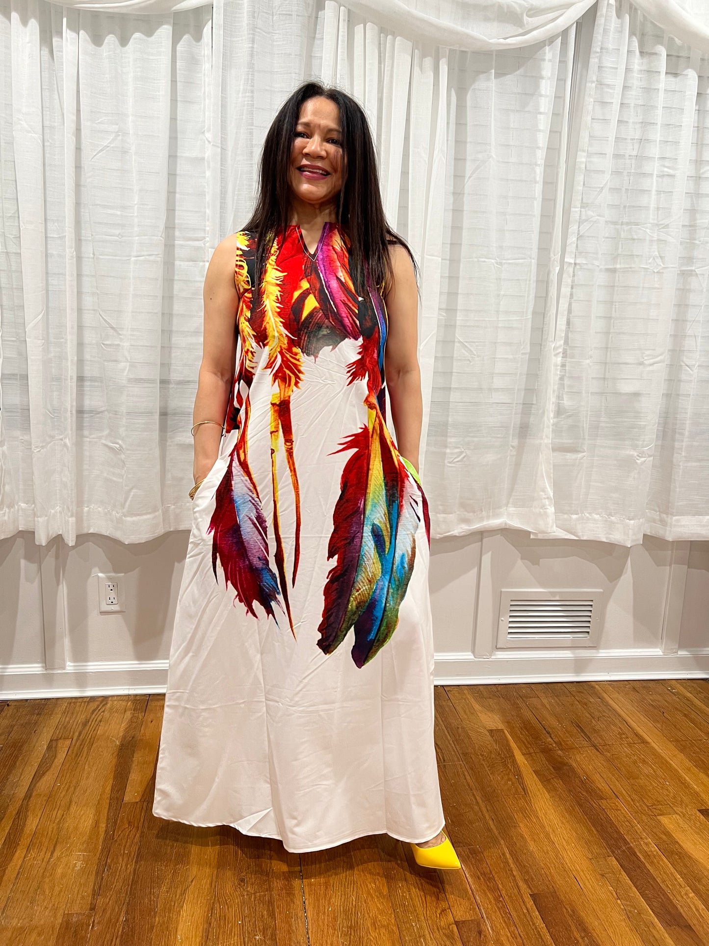 DRESS ELEGANT AND CASUAL HANDS PRINT DRESSES