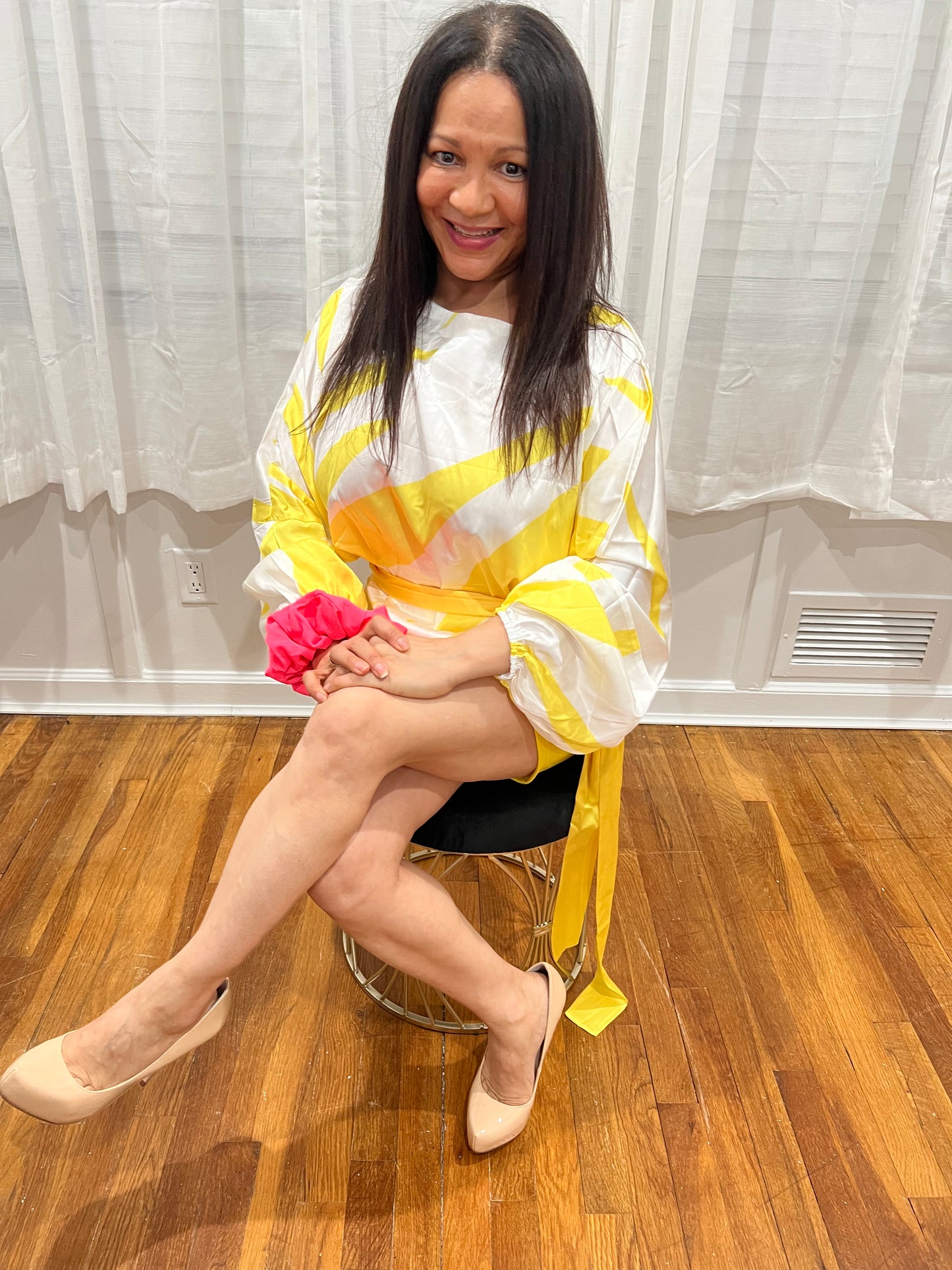 SHORT PANTS SETS SILK YELLOW AND WITH WHITE FOR ANY TIME ANY OCCASION. FEEL SEXY AND SOPHISTICATED AT THE SAME TIME.