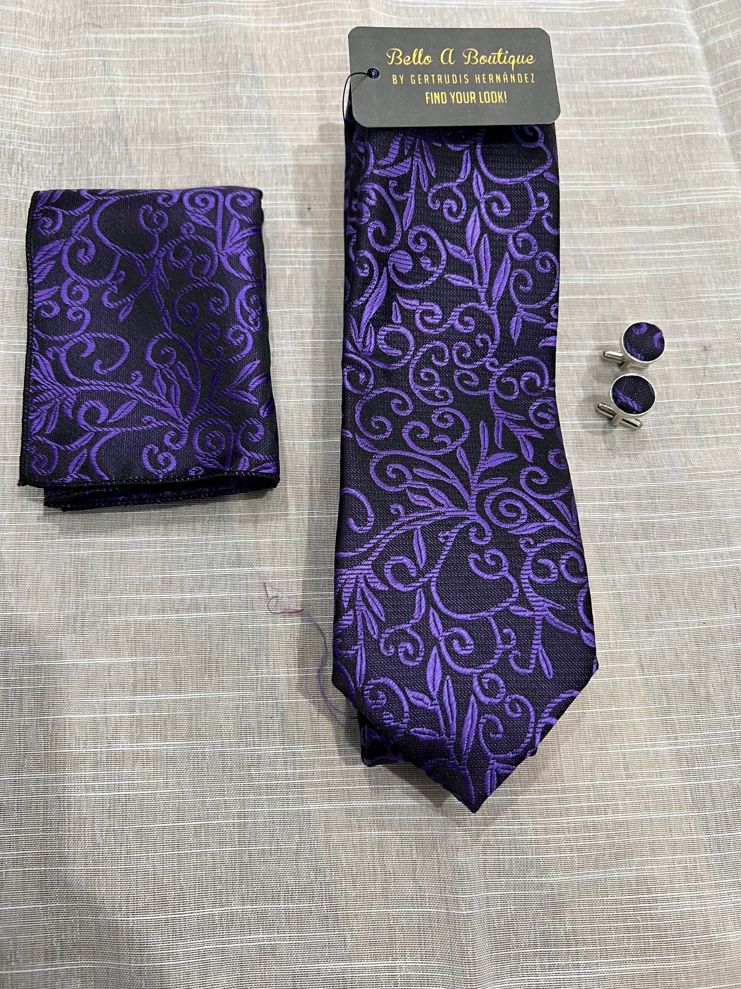 TIES SETS WITH MATCHING CUFFLINKS AND POCKET SQUARES, ELEGANT FOR ANY OCCASIONS. HANDS MADE. ACCESSOIES. BEAUTIFUL AND VIBRANT COLORS