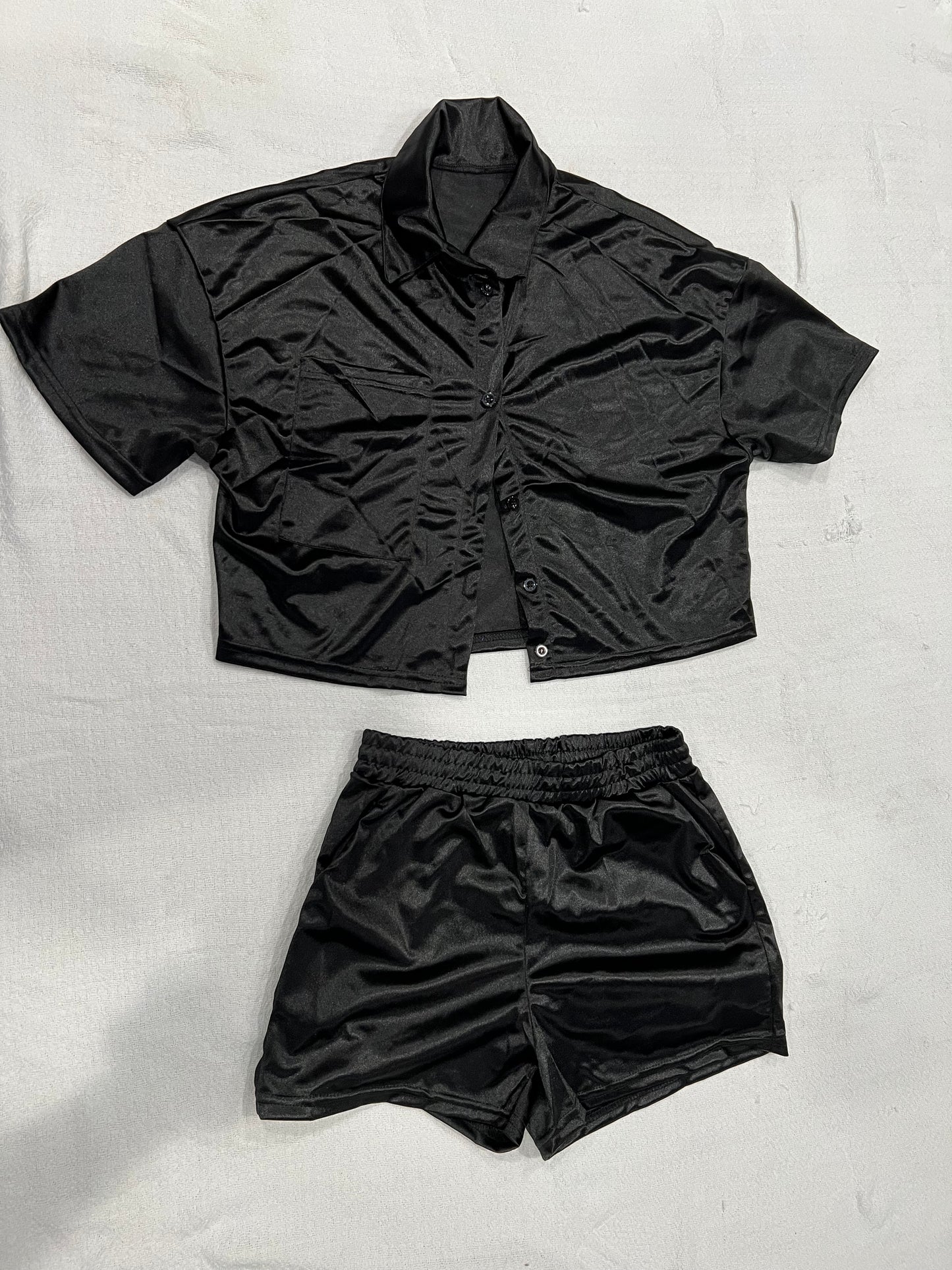 SHORT SETS, CASUAL, VACATIONS A PLUS. SHORT SLEEVE , ELEGANT TWO PIECE OUTFIT, POCKETS ON BOTH SIDES OF THE SHORT AND ONE POCKET ON THE TOP  A NEW LOOK, JUST FOR YOU! FIND YOURLOOK!