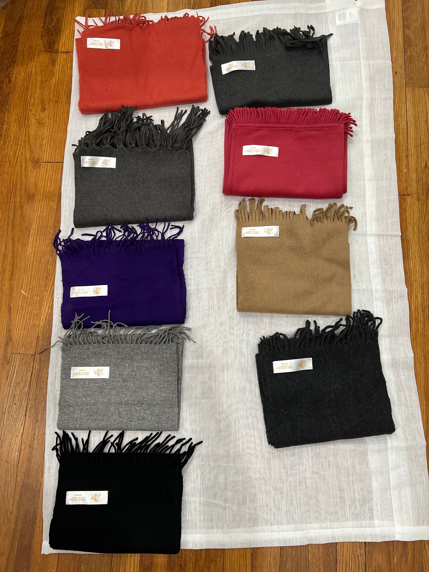 WARM SCARVES, BEAUTIFUL COLORS AND SOFTWOOL MATERIALS, GREAT FOR TRAVELING, WINTER, VACATIONS ETC.