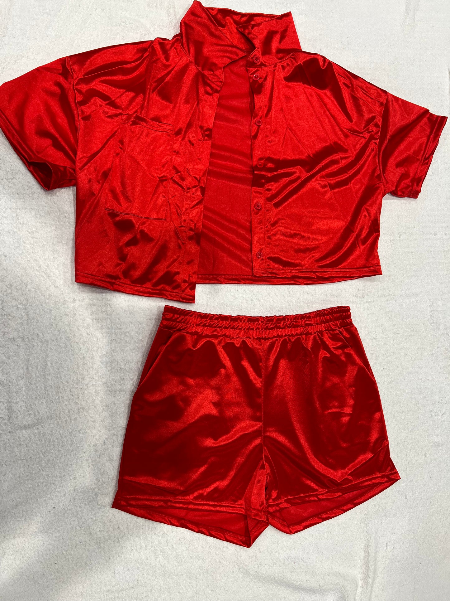 SHORT SETS, CASUAL, VACATIONS A PLUS. SHORT SLEEVE , ELEGANT TWO PIECE OUTFIT, POCKETS ON BOTH SIDES OF THE SHORT AND ONE POCKET ON THE TOP  A NEW LOOK, JUST FOR YOU! FIND YOURLOOK!