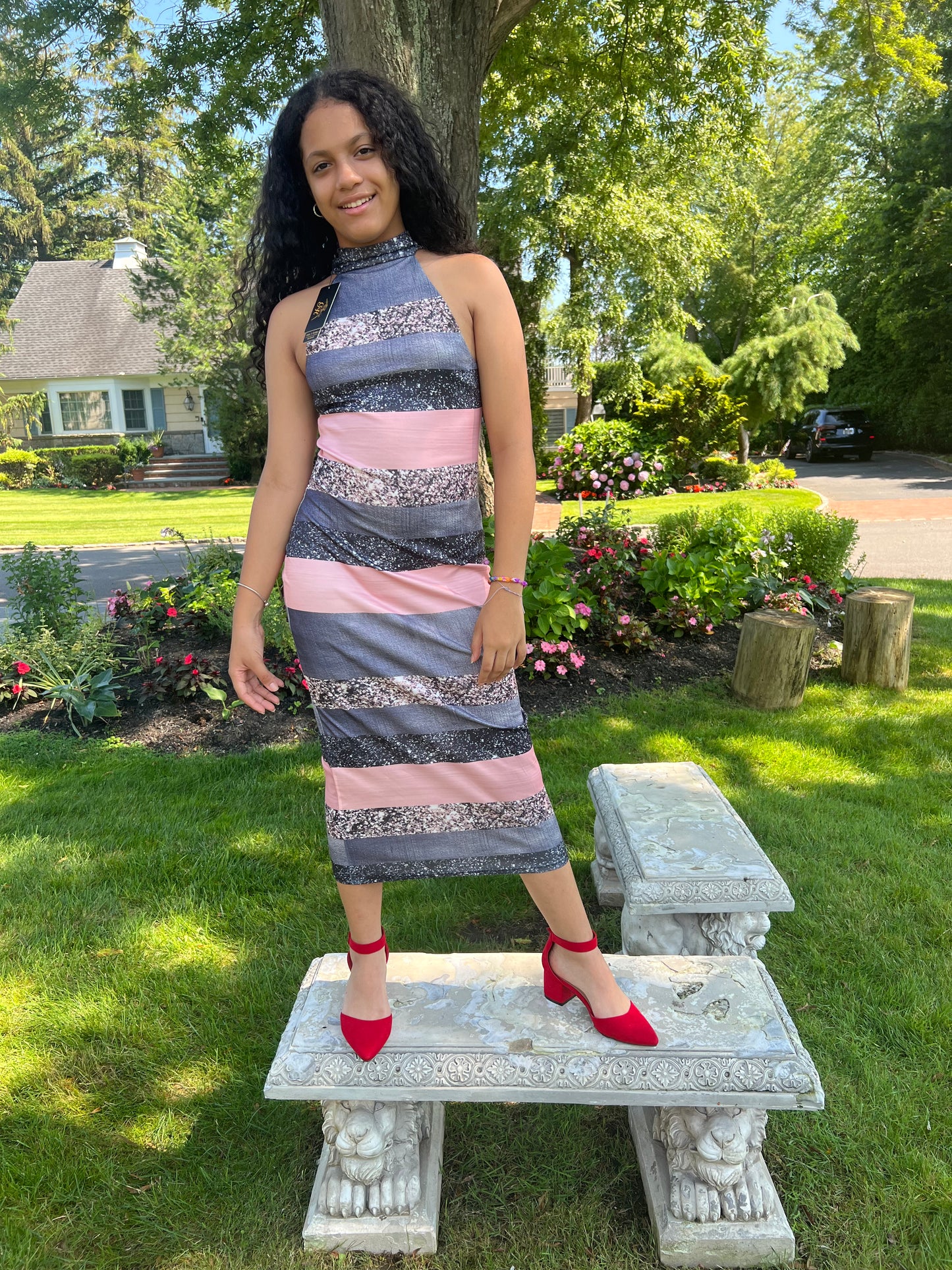 DRESS ELEGANT, SOPHISTICATED  AND CASUAL DRESS WITH BEAUTIFUL PRINT AND COLORFUL