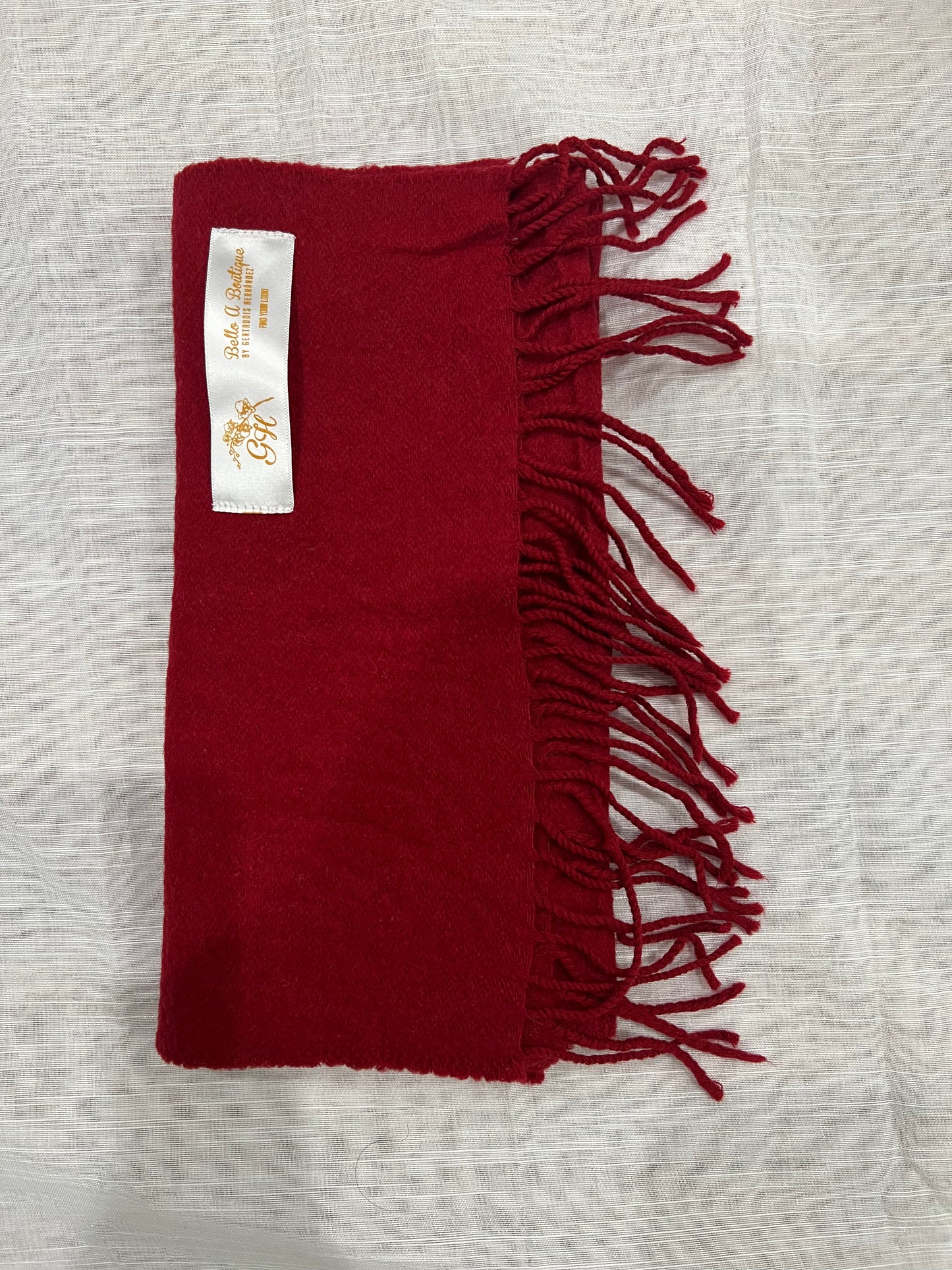 WARM SCARVES, BEAUTIFUL COLORS AND SOFTWOOL MATERIALS, GREAT FOR TRAVELING, WINTER, VACATIONS ETC.