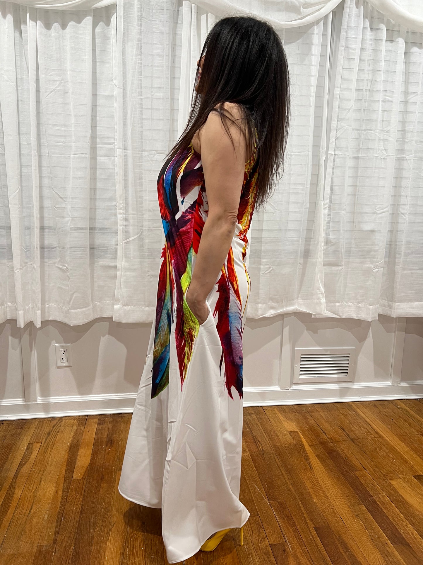 DRESS ELEGANT, SOPHISTICATED  AND CASUAL DRESS WITH BEAUTIFUL PRINT AND COLORFUL