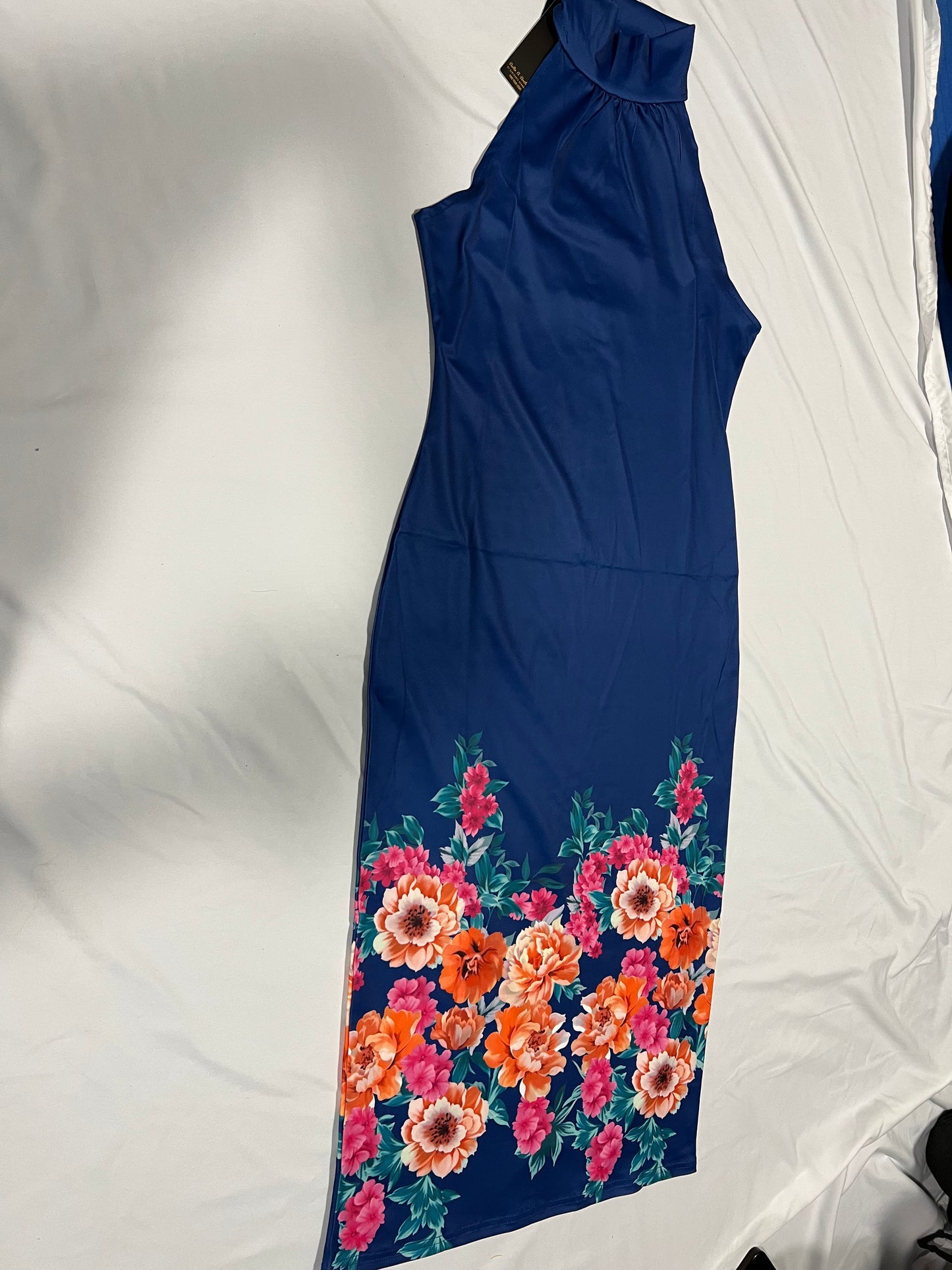 DRESS ELEGANT, SOPHISTICATED  AND CASUAL DRESS WITH BEAUTIFUL PRINT AND COLORFUL