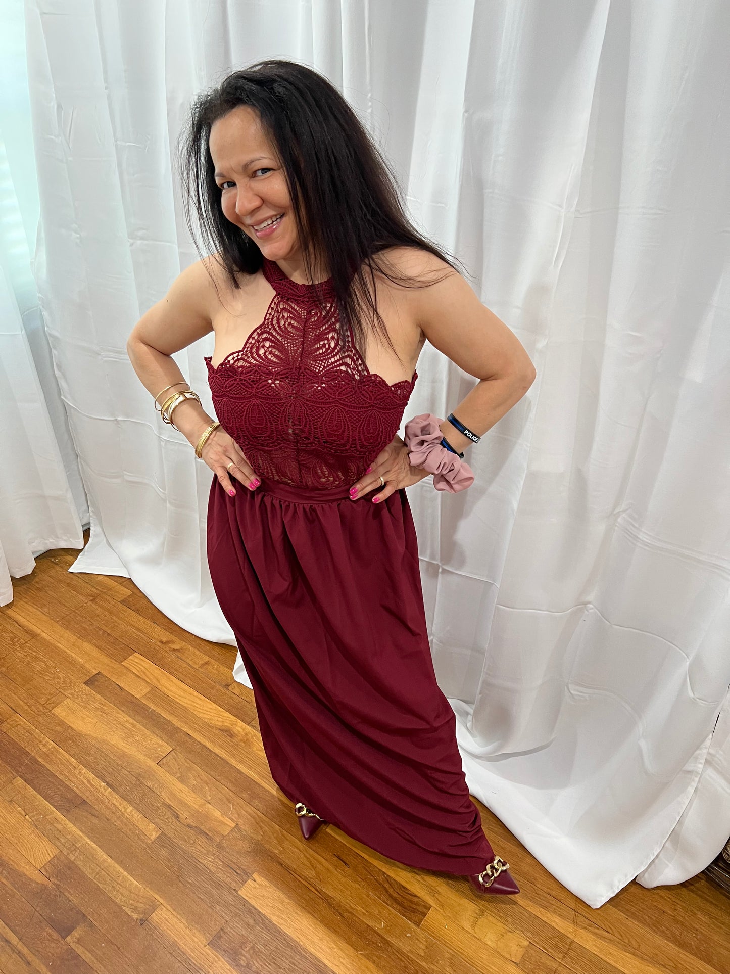 DRESS LONG  DRESS (RED WINE), (WHITE) SPRING, SUMMER, VACATIONS, ELEGANT MAXI LONG DRESS, SLEEVELESS! BEAUTIFUL TOP LACE  FEEL CONFORTABLE TO WARE IT ANYWHERE, ANY SEASONS, VACATIONS ETC. WHITE AND RED WINE .