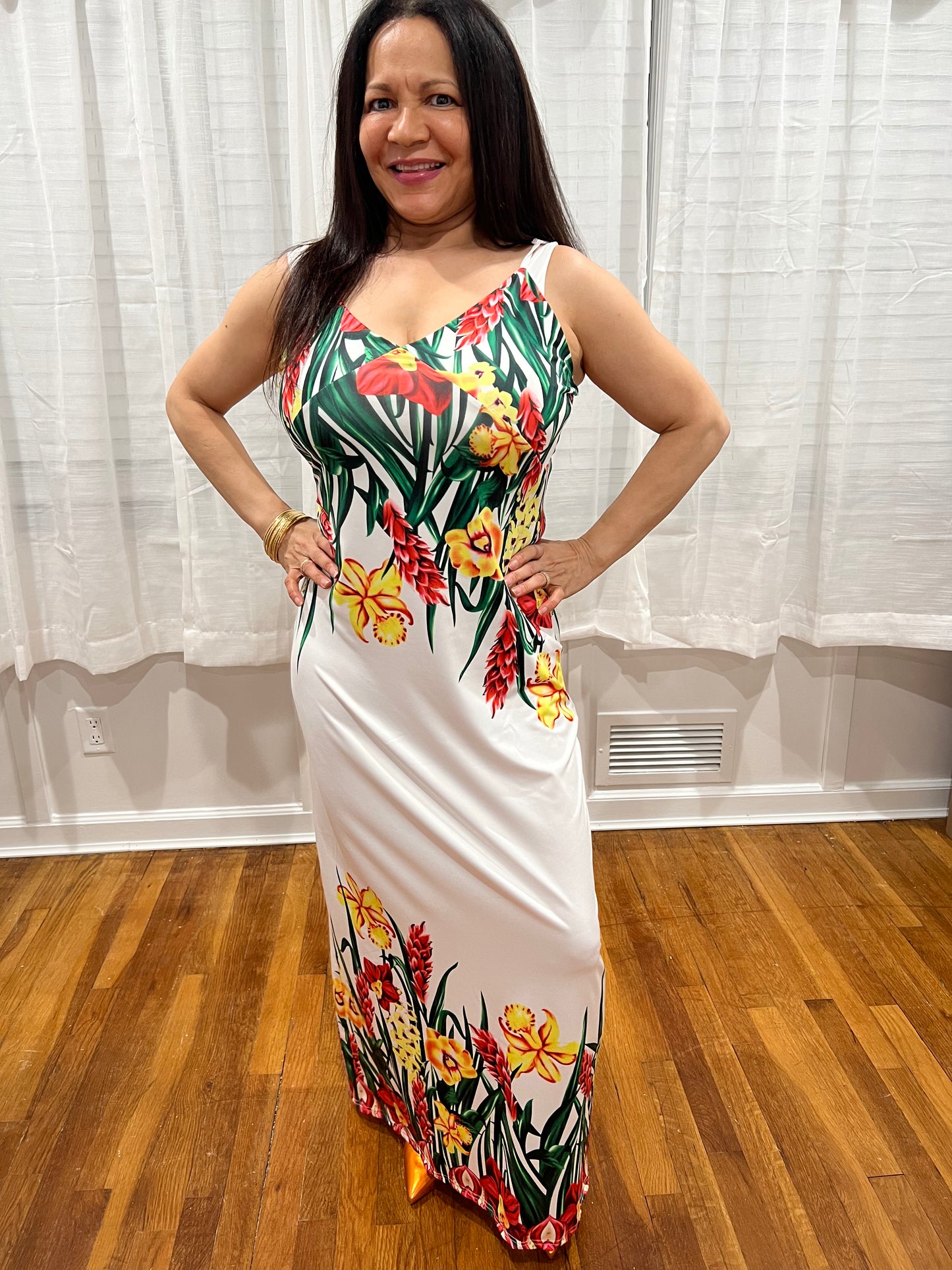 DRESS WHITE ELEGANT AND CASUAL, AND SOPHISTICATED DRESS