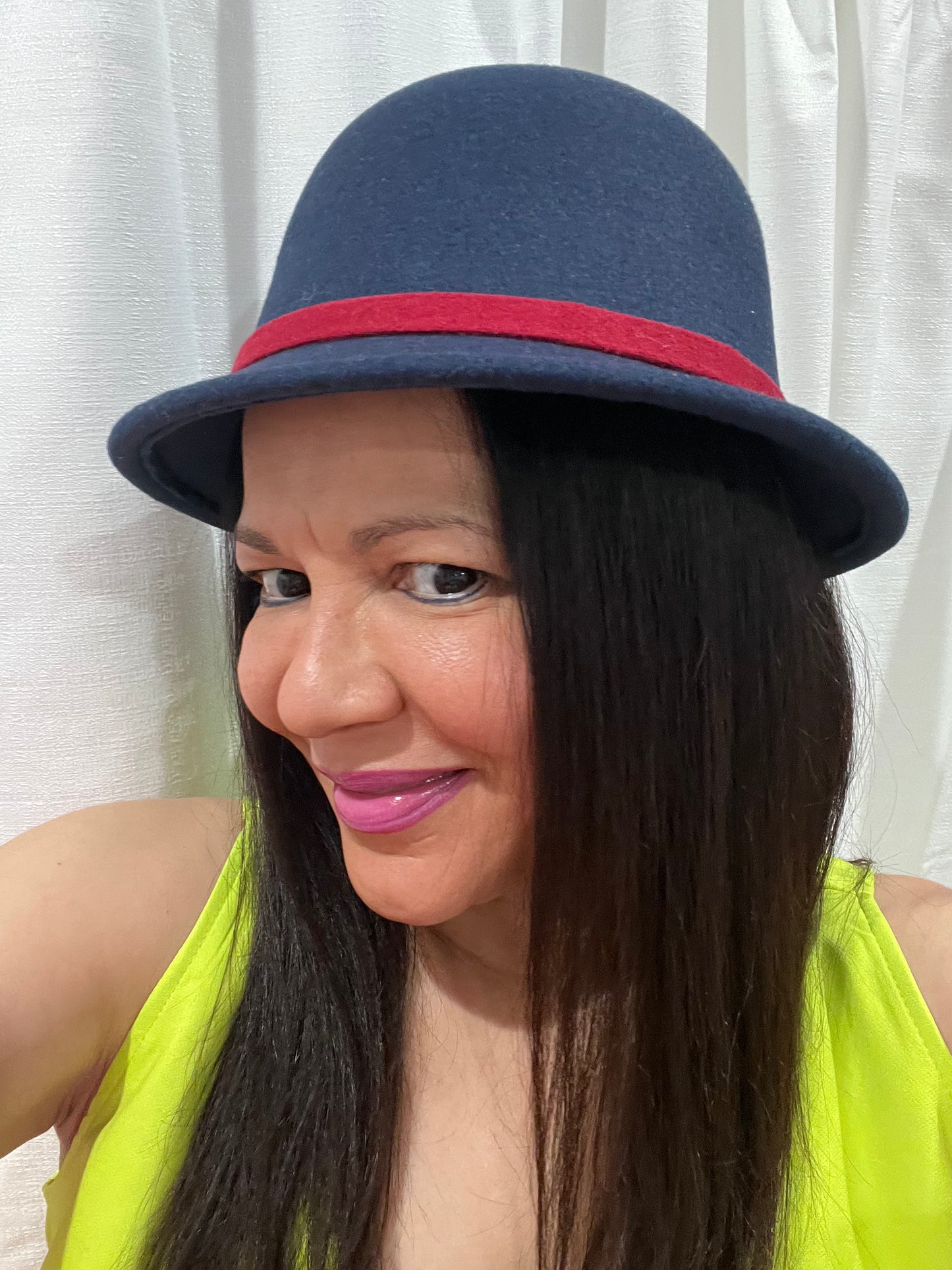 WOMEN HATS ELEGANT WOMEN'S HATS CLOCHE STYLE FLAPPER HATS. WOMEN'S HATS, WOOL AND ACRYLIC . INSPIRED BY THE ROARING 1920'S. ADD THIS SOPHISTICATED RETRO LOOK ! ACCESSORIES