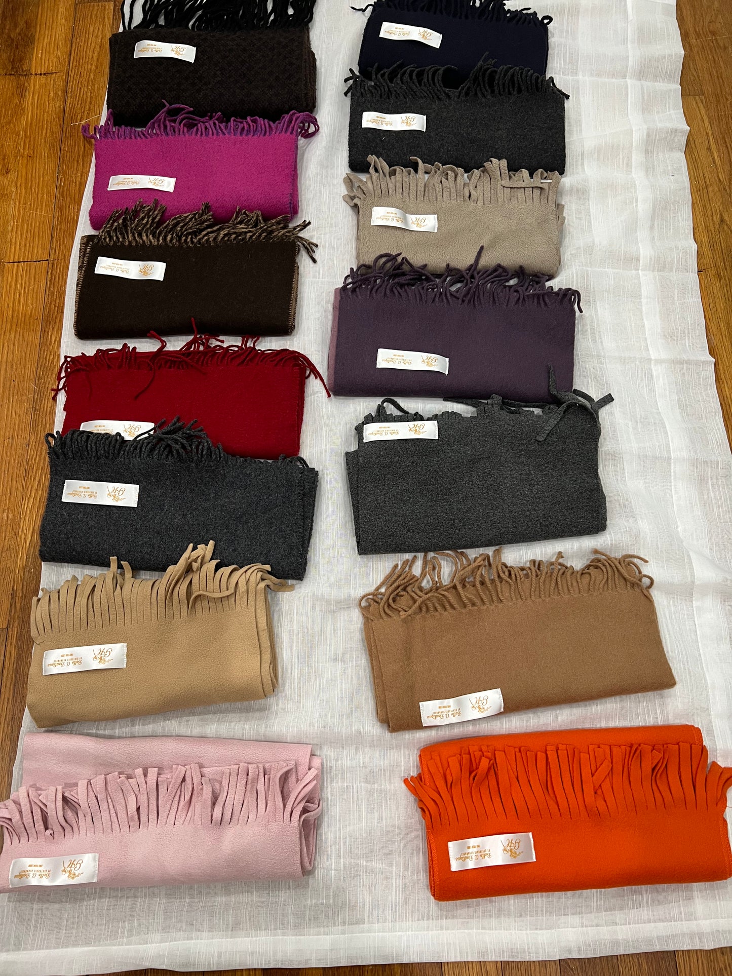 WARM SCARVES, BEAUTIFUL COLORS AND SOFTWOOL MATERIALS, GREAT FOR TRAVELING, WINTER, VACATIONS ETC.
