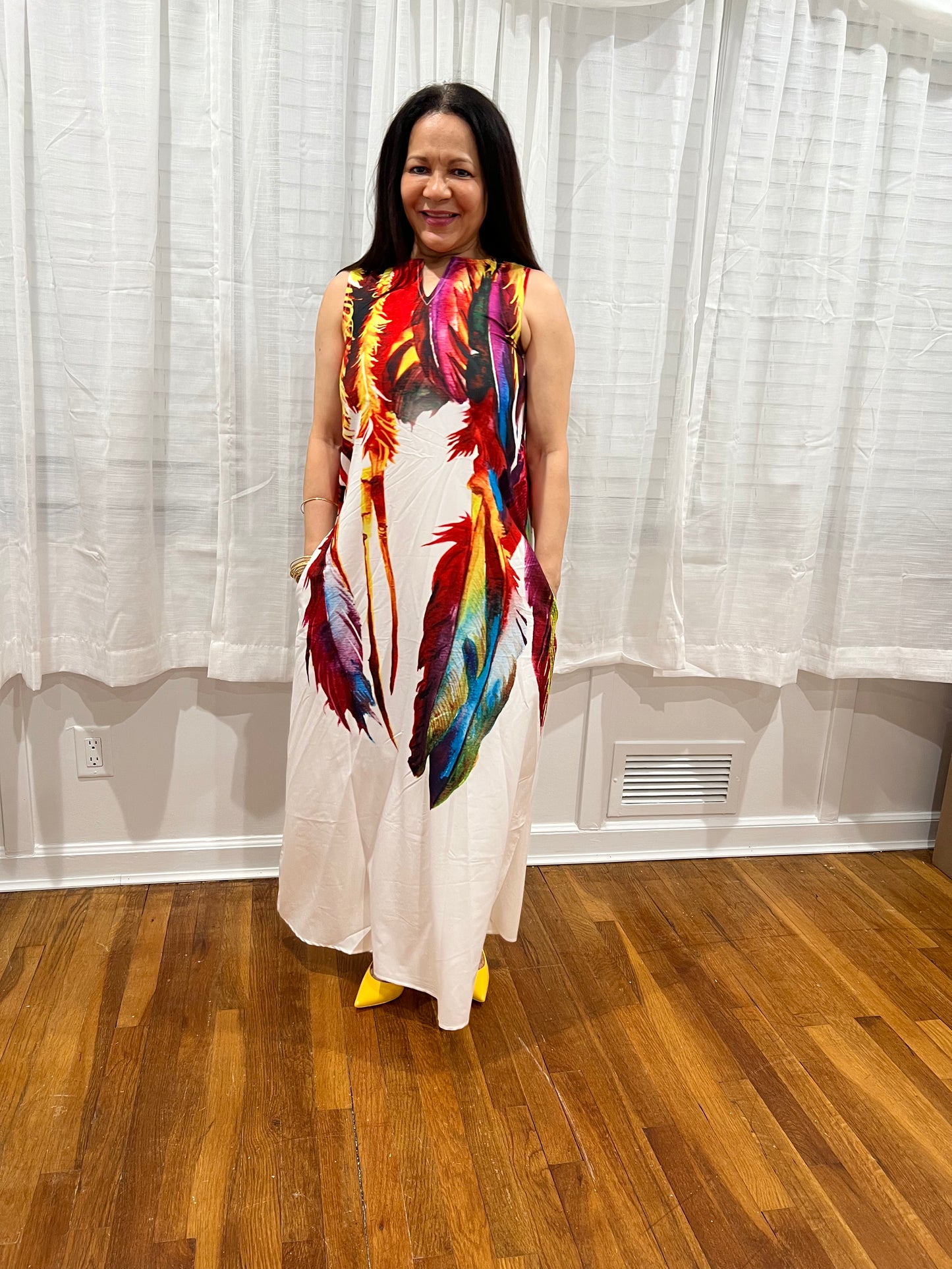 DRESS ELEGANT, SOPHISTICATED  AND CASUAL DRESS WITH BEAUTIFUL PRINT AND COLORFUL