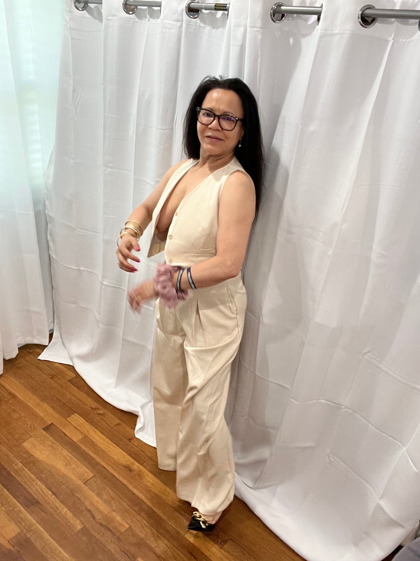 PANTS SETS WITH TOP VEST. ELEGANT AND LIGH/HIGH WAITS/V-NECK