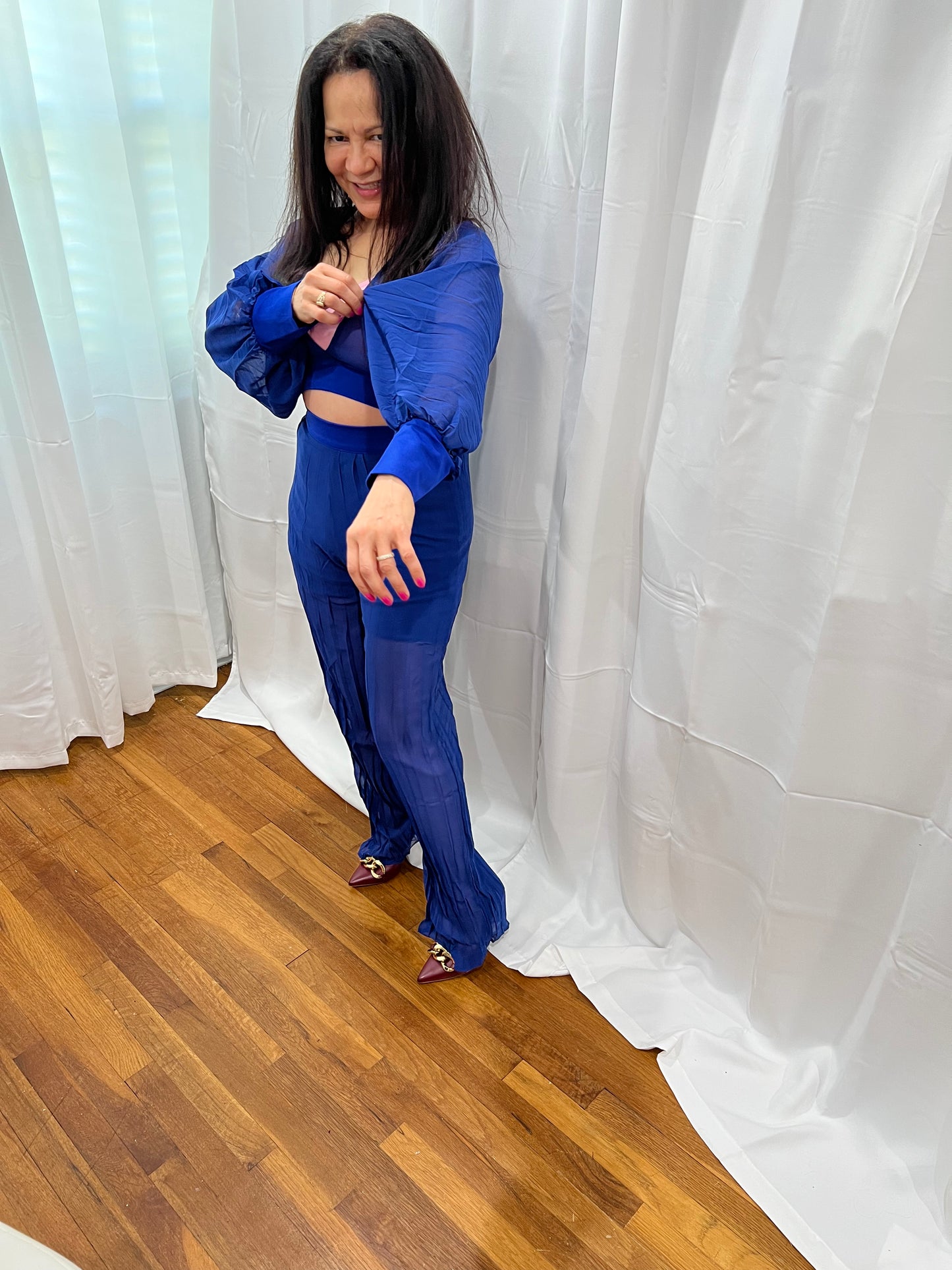 LONG PANTS SET TOP LONG SLEEVES BEAUTIFUL, LIGH, SOPHISTICATED, MODERN, HIGH WAISTED PANTS. WELL FIT.