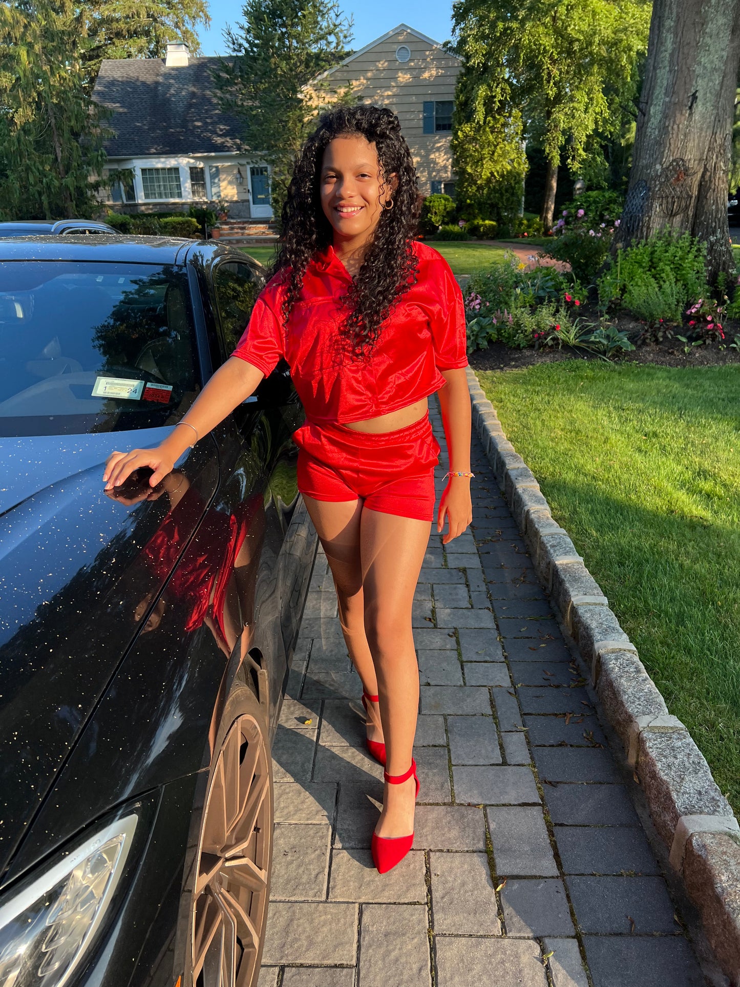 SHORT SETS, CASUAL, VACATIONS A PLUS. SHORT SLEEVE , ELEGANT TWO PIECE OUTFIT, POCKETS ON BOTH SIDES OF THE SHORT AND ONE POCKET ON THE TOP  A NEW LOOK, JUST FOR YOU! FIND YOURLOOK!