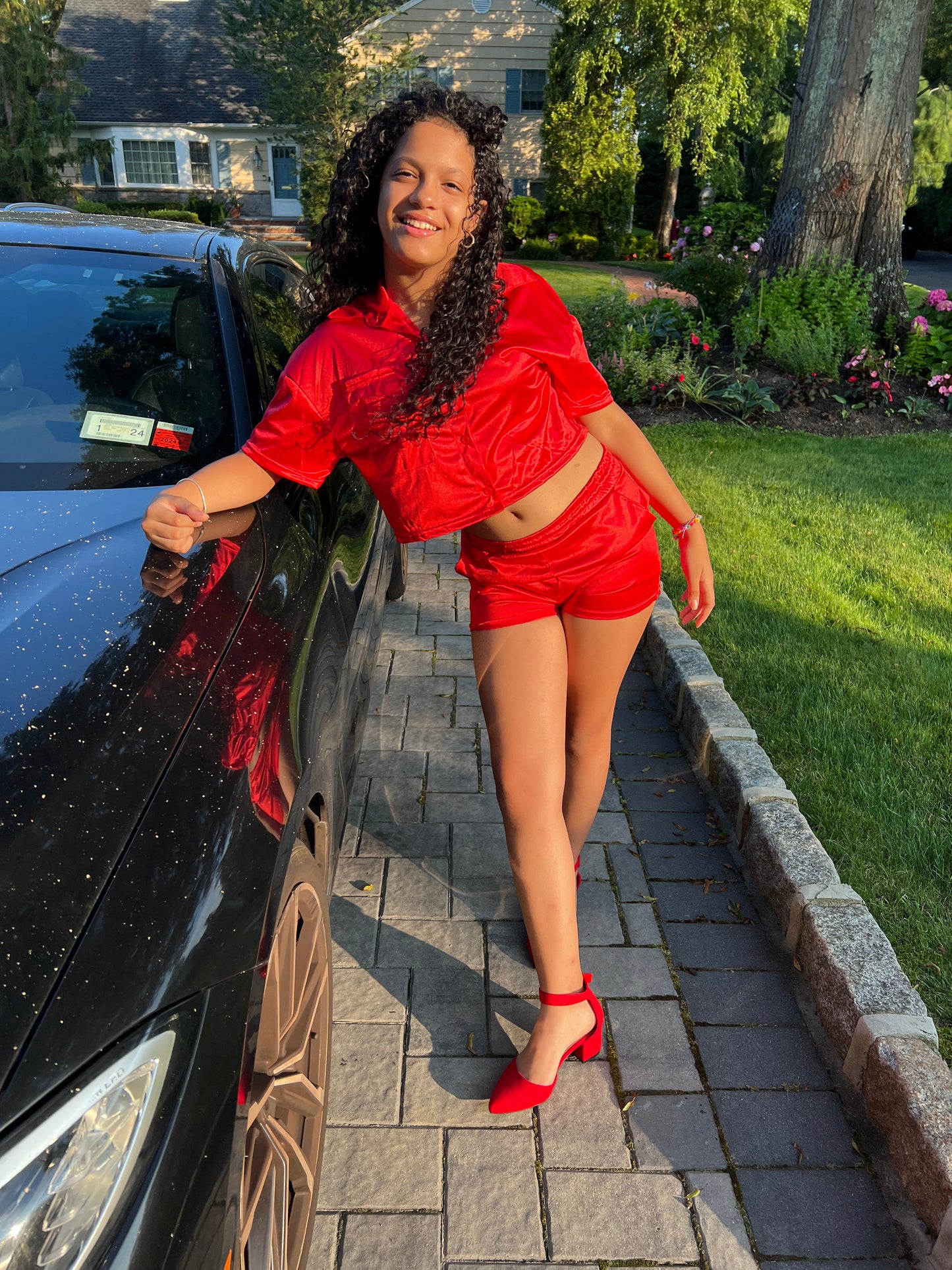 SHORT SETS, CASUAL, VACATIONS A PLUS. SHORT SLEEVE , ELEGANT TWO PIECE OUTFIT, POCKETS ON BOTH SIDES OF THE SHORT AND ONE POCKET ON THE TOP  A NEW LOOK, JUST FOR YOU! FIND YOURLOOK!