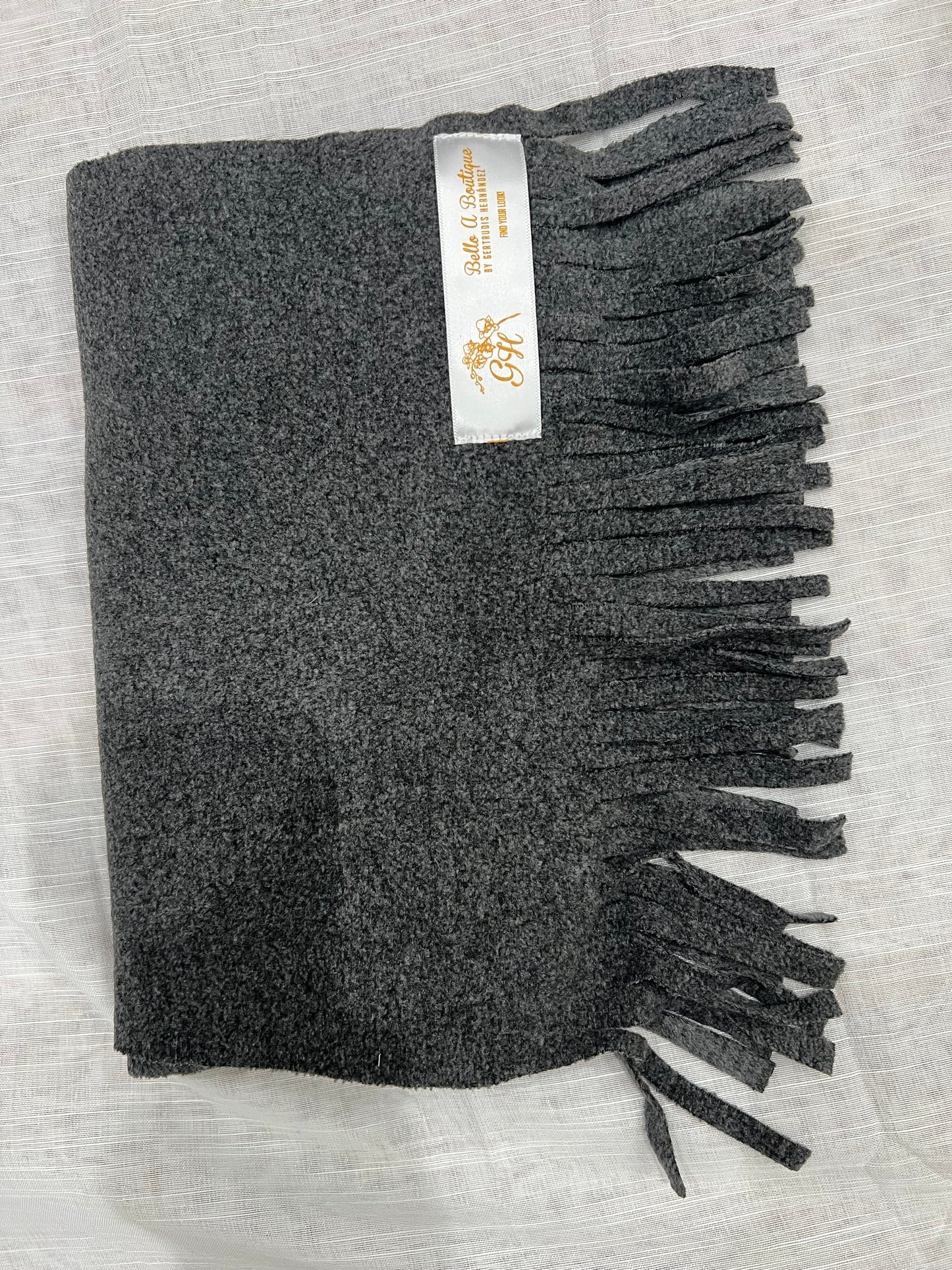 WARM SCARVES, BEAUTIFUL COLORS AND SOFTWOOL MATERIALS, GREAT FOR TRAVELING, WINTER, VACATIONS ETC.