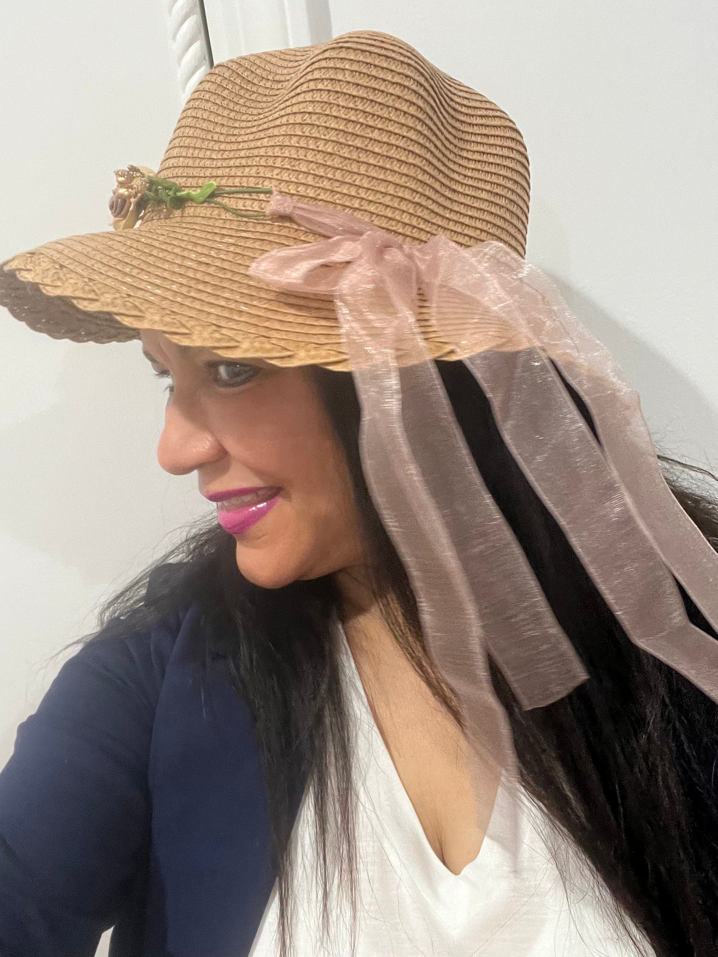WOMEN SUMMER VACATIONS, FANCY HATS DIFFERENT COLORS AND VARIATIONS