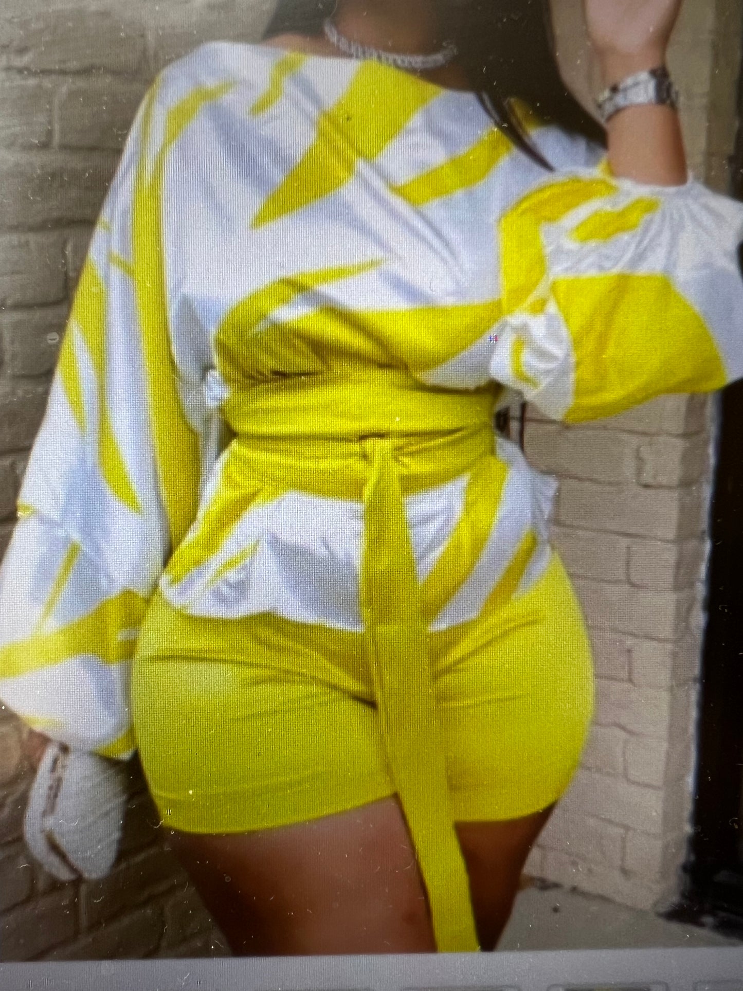 SHORT PANTS SETS SILK YELLOW AND WITH WHITE FOR ANY TIME ANY OCCASION. FEEL SEXY AND SOPHISTICATED AT THE SAME TIME.