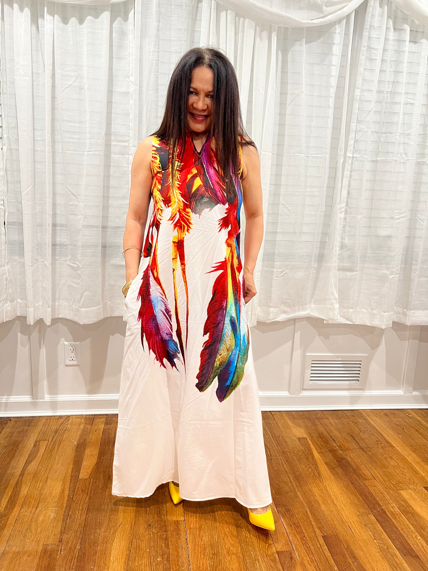 DRESS ELEGANT AND CASUAL HANDS PRINT DRESSES