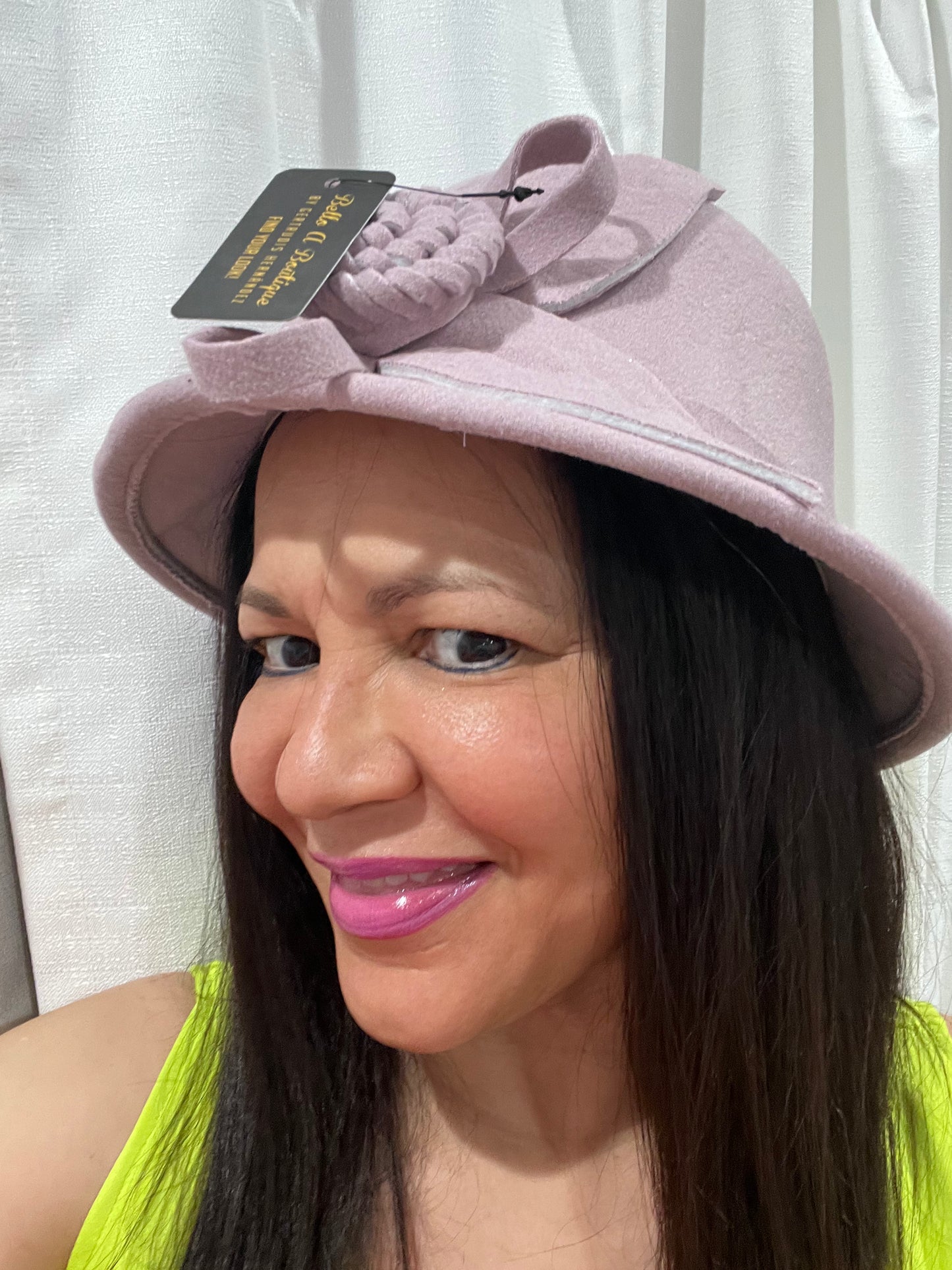 WOMEN HATS ELEGANT WOMEN'S HATS CLOCHE STYLE FLAPPER HATS. WOMEN'S HATS, WOOL AND ACRYLIC . INSPIRED BY THE ROARING 1920'S. ADD THIS SOPHISTICATED RETRO LOOK ! ACCESSORIES