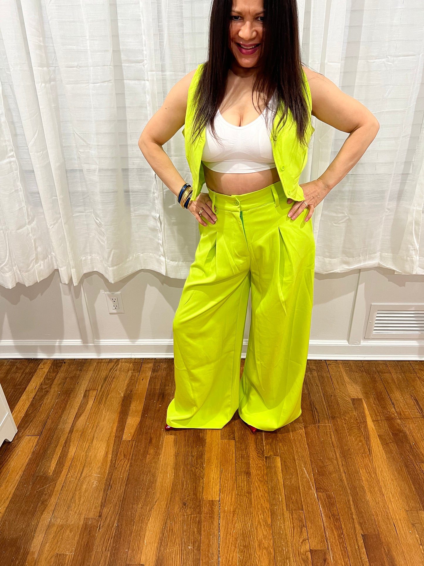 PANTS SETS WITH TOP VEST. ELEGANT AND LIGH/HIGH WAITS/V-NECK