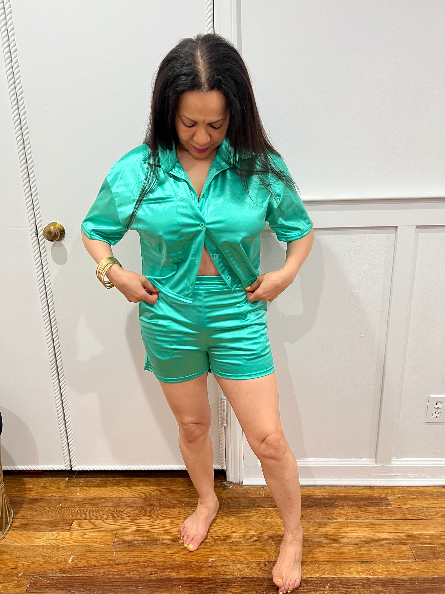 SHORT SETS, CASUAL, VACATIONS A PLUS. SHORT SLEEVE , ELEGANT TWO PIECE OUTFIT, POCKETS ON BOTH SIDES OF THE SHORT AND ONE POCKET ON THE TOP  A NEW LOOK, JUST FOR YOU! FIND YOURLOOK!